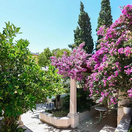 Ancora Mokalo Apartment *